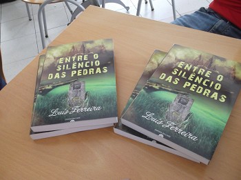 Alcochete/Barreiro «Entre o silêncio das Pedras» de Luis Ferreira O sentido mais belo da vida é viver