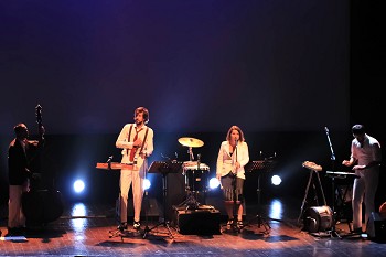Bruno Nogueira e Manuela Azevedo em Setúbal «Deixem o Pimba em Paz»