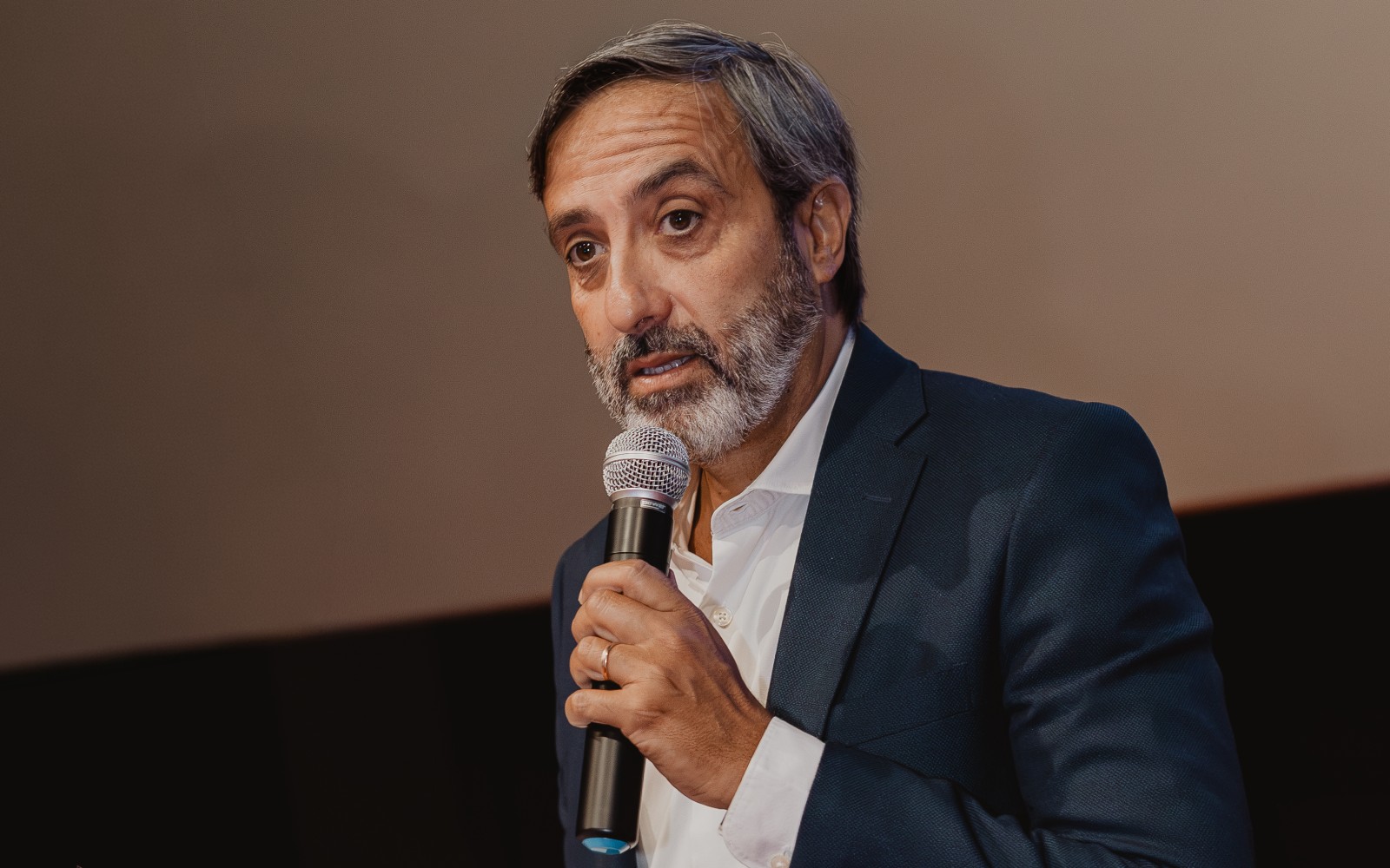 Por Armando Seixas Ferreira Pensar o Século XXI e a Comunicação Social – Rostos 25 anos
