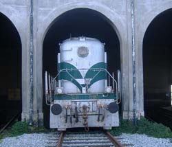 Postais da Cidade Primeira Locomotiva Diesel a "pisar" Portugal está a ser vandalizada!