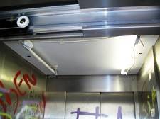 Na Baixa da Banheira - MOITA Elevadores da Passagem Inferior vandalizados