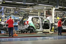 Fábrica Toyota em França retoma os três turnos de produção em Janeiro 2012