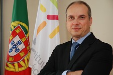 ROSTOS NOTICIA dedicado a Setúbal Armando Pires, Presidente do Instituto Politécnico de Setúbal A relação com a comunidade é um dos nossos pilares