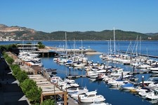 Hoje na Troiamarina Grândola / Setúbal Cerimónia oficial do Hastear da 1ª Bandeira Azul de Marinas