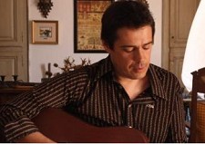 Paulo Ribeiro faz música "No Silêncio das Casas" Nas lojas dia 15 de Outubro e ao vivo no Cine-Granadeiro em Grândola dia 21 de Outubro.