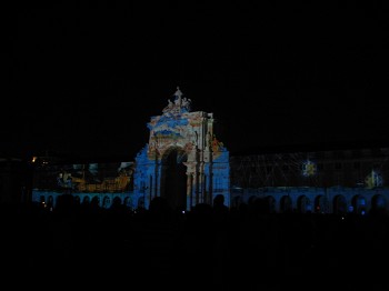 Quotidianos da Cidade Do Barreiro a Lisboa para sentir uma «explosão» de luz, cor e som