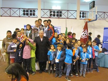 Xadrez -Campeonato Nacional de Jovens de Partidas Semi-Rápidas 2013/2014 Santoantoniense Futebol Clube do Barreiro sagra-se vice campeão nacional «coletivo absoluto»