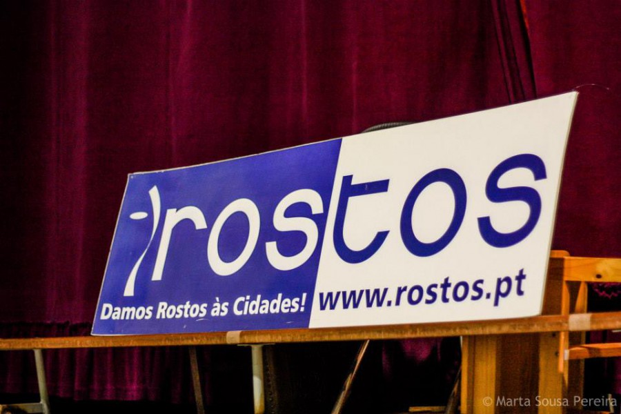 Jornal «Rostos» acompanha em Bruxelas o «YEYS -Your Europe, Your Say» Participam três alunas do Externato Minerva do Barreiro