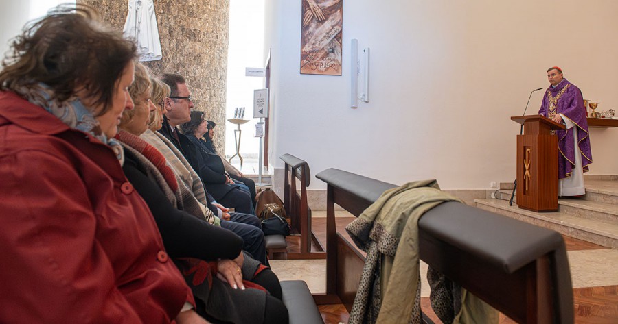 Cardeal D. Américo Aguiar, Bispo de Setúbal A palavra que deve definir os cristãos é precisamente a caridade.