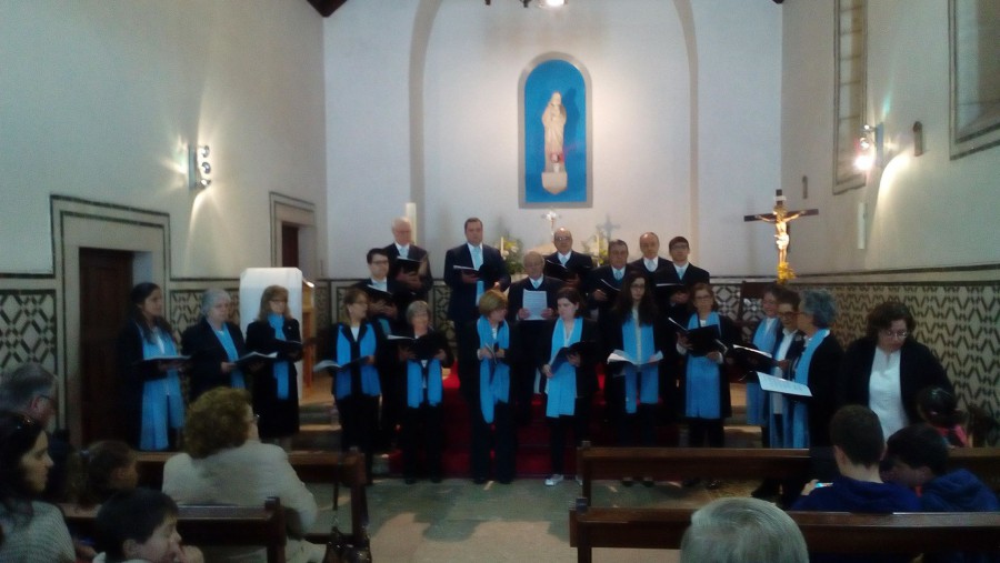 Na Igreja de Palhais - Barreiro Concerto Pascal e Mariano do Coral Orfeónico de São Gabriel