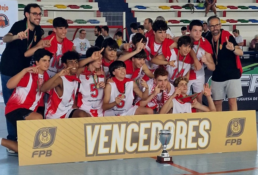 BARREIRO - FC Barreirense pela primeira vez na sua história Conquistou a Taça Nacional de sub16 masculinos de basquetebol