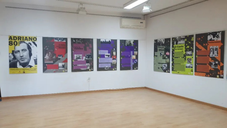Barreiro - Por dentro dos dias Uma visita à exposição comemorativa dos 80 anos de Adriano Correia de Oliveira