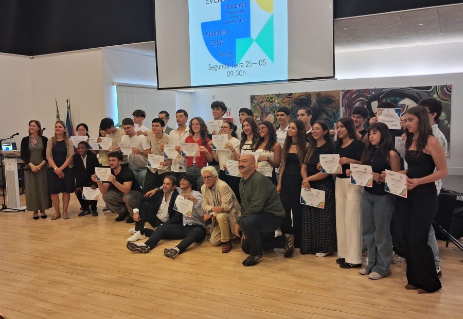 BARREIRO – Noticia da Semana Escola Secundária de Santo André – Projecto Cidadania e Desenvolvimento HumanUp -ideias que transformam. Pessoas que inspiram