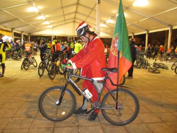 Barreiro – 840 participaram no maior Nocturno de BTT em Portugal Bens alimentares recolhidos foram oferecidos à CERCIMB e PERSONA