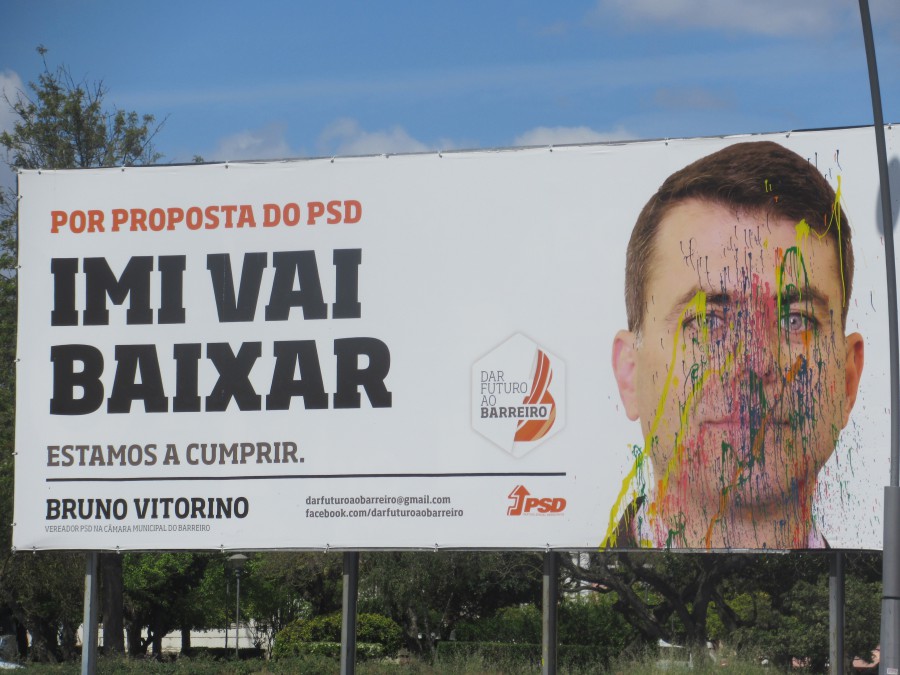 A(nota)mentos - Barreiro Nas actuais circunstancias a quem interessa o crime?