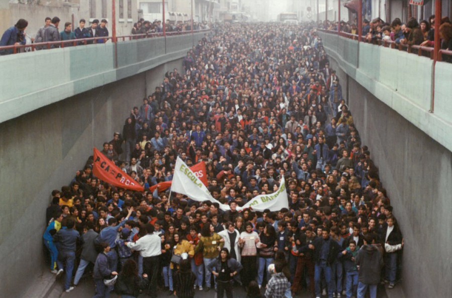 Barreiro – Memórias dos anos 90 Estudantes invadiram a cidade