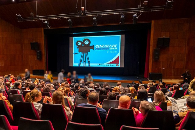 No Auditório Municipal do Fórum Cultural do Seixal Gala Cineclube Seixal 2025 . Dia 2 de outubro
