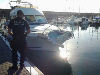 Embate de embarcação marítimo-turística em navio mercante em Sines Resultaram feridos ligeiros que foram assistidos no porto de recreio