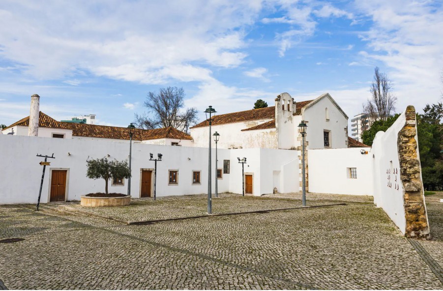 BARREIRO - Convento da Madre de Deus da Verderena Hasta Pública para Concessão do Direito de Ocupação e Exploração