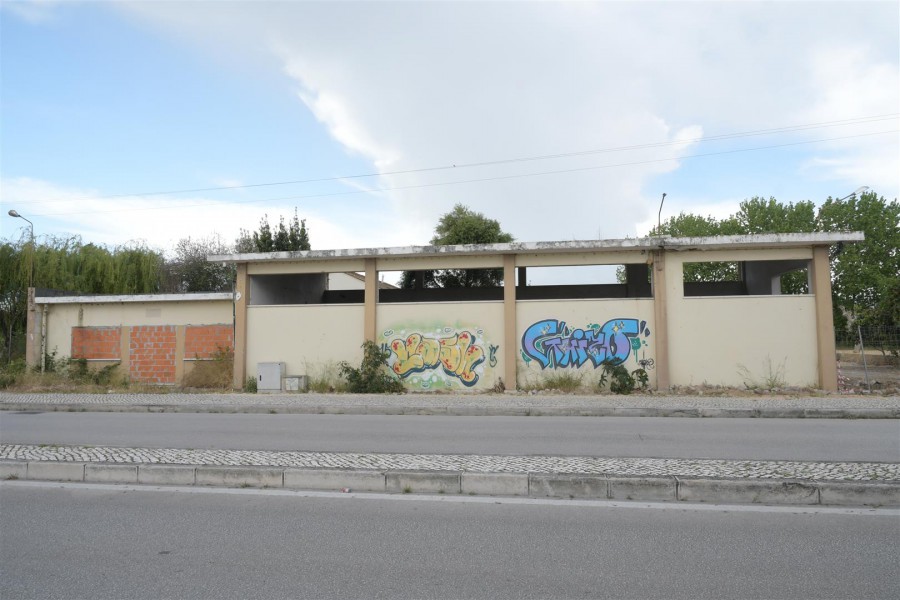 Montijo - Prédio localizado na Alameda Pocinho das Nascentes Câmara aumenta património municipal