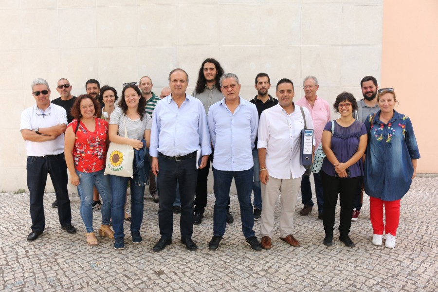 Lista da CDU ao círculo de Setúbal entregue sexta-feira Com origem em todos os 13 concelhos do distrito.