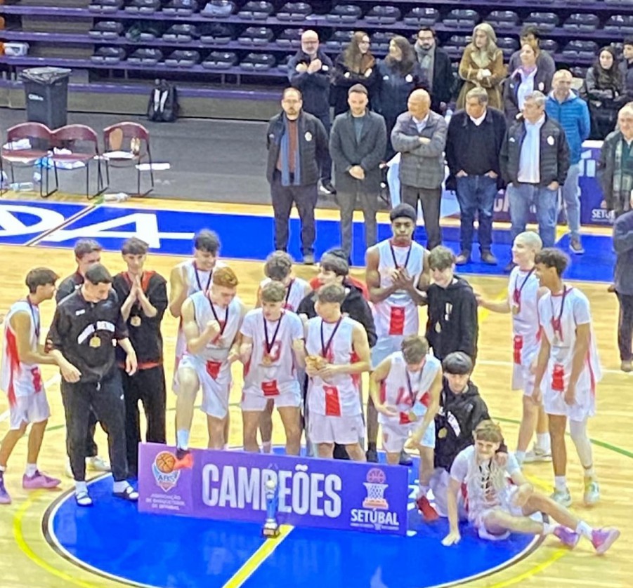 Associação de Basquetebol de Setúbal Sub-18 do Futebol Clube Barreirense Campeão Distrital