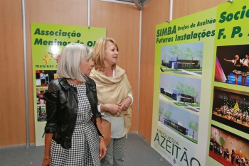 Setúbal - Mais de uma centena de expositores marcou presença As ruas de Vila Nogueira de Azeitão estiveram sempre cheias