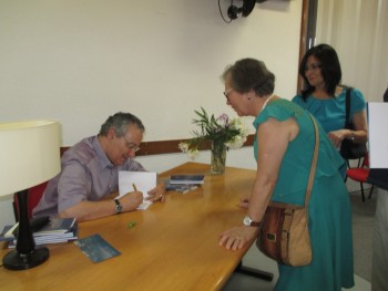 Auditório da Biblioteca Municipal do Barreiro esteve repleto «Obrigado, por nos ensinares que é o sonho que comanda a vida»