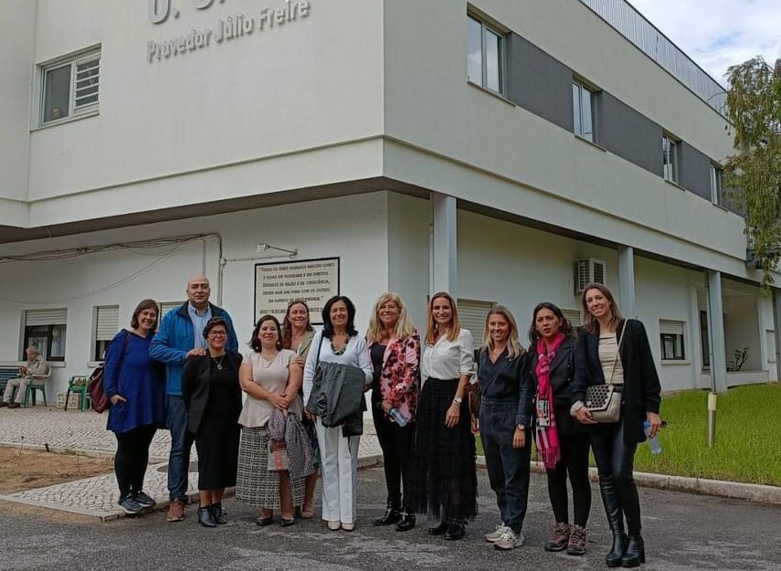 Barreiro - Mulheres Socialistas em visita à Santa Casa da Misericórdia do Barreiro Entidade grande em trabalho social, empregadora e dimensão de utentes