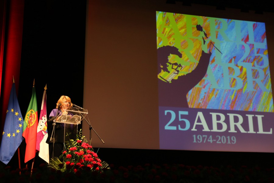 Uma das grandes obras de Abril é a afirmação do Poder Local Democrático Em Setúbal quer cumprir um dos principais desígnios da Revolução o desenvolvimento