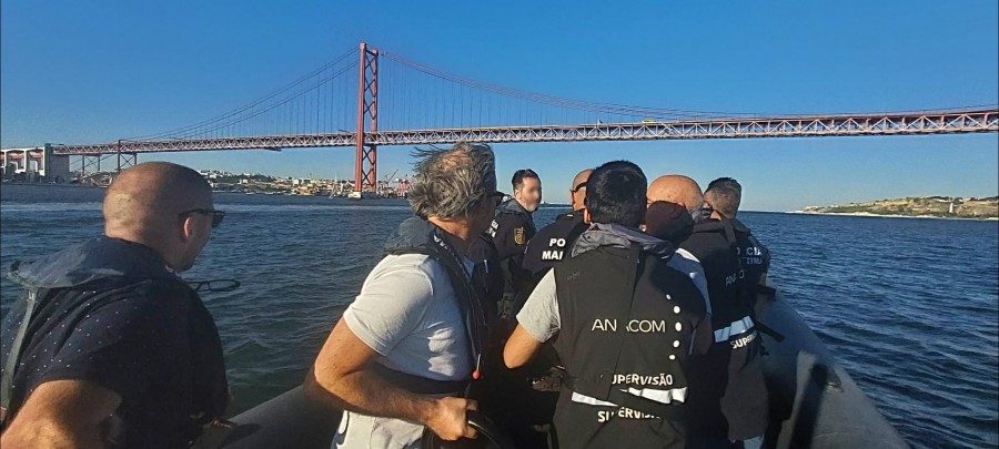 Polícia Marítima realiza ação de fiscalização conjunta no rio Tejo Fiscalizadas seis embarcações marítimo-turísticas