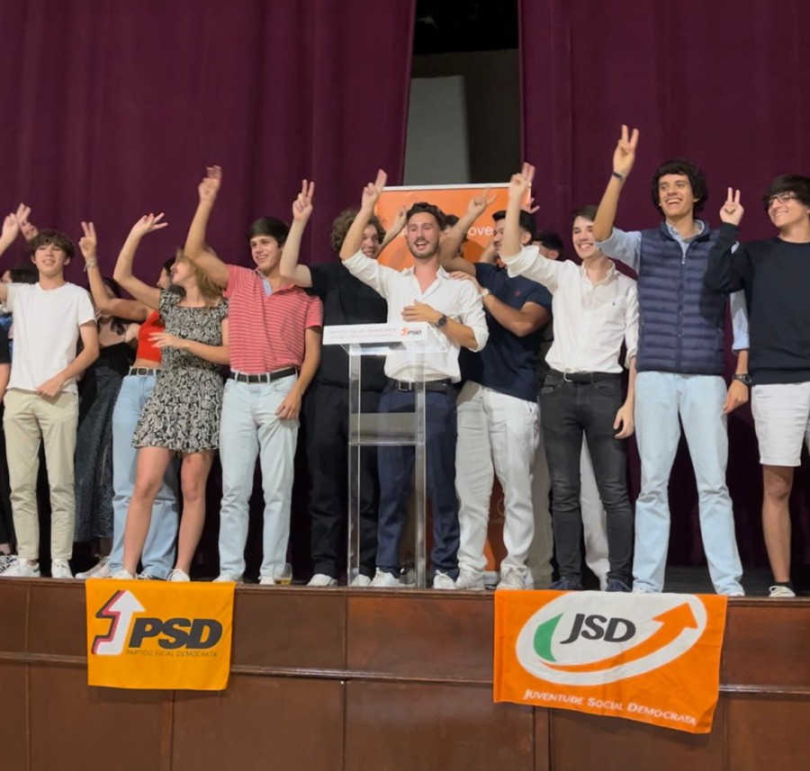 Tomada de posse da Comissão Política da JSD Barreiro José Guerreiro volta a assumir a Presidência