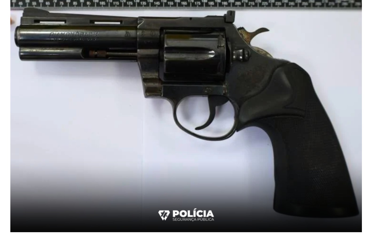 Seixal Detido por posse de arma proibida