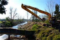 No Barreiro Limpeza do Rio Coina previne possíveis inundações