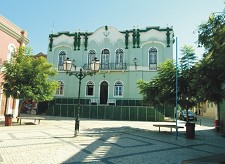 No Barreiro Feira da Ladra ganha novos públicos