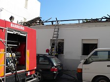 Ardeu mais uma habitação no Barreiro