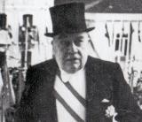 A VISÃO MESSIÂNICA DO HOMEM PROVIDENCIAL Por António José Ferreira, Armando Sousa Teixeira, Carlos Alberto (Carlô) Barreiro