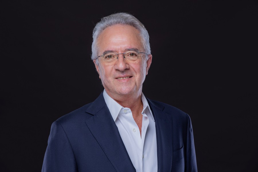 QUEM VÊ CARAS NÃO VÊ CORAÇÕES Por José Paulo Rodrigues Barreiro