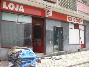 Setúbal Pluricoop - Loja do Lavradio no concelho do Barreiro abre amanhã Sobem para 73 os postos de trabalho recuperados
