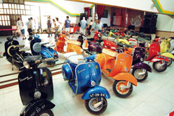 No Barreiro Encontro Nacional de Vespas