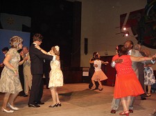 Grupo de teatro da UTIB – Barreiro Abre com “chave de ouro" a 8ª Mostra de Teatro do Lavradio . Uma Mostra de Teatro com público