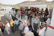 Santiago do Cacém Câmara promoveu passeio de barco no Rio Guadiana para 237 idosos do concelho