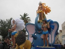 Apoio ao Carnaval de Alhos Vedros no concelho da Moita Corso de Carnaval vai sair à rua nos dias 6 e 8 de Março