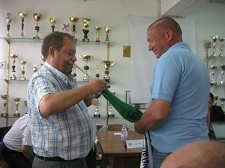 SFRUA «A Velhinha» de Alhos Vedros – Moita Recebe Medalha de clube fundador da Associação de Patinagem de Setúbal