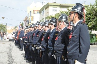 Bombeiros de Santiago do Cacém Recebem medalha de mérito de proteção e socorro no grau ouro e distintivo azul