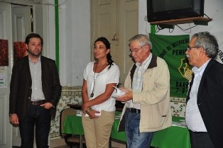 Sociedade de Instrução e Recreio Barreirense «Os Penicheiros» - Barreiro Guia pretende auxiliar o trabalho de investigadores e de curiosos pela História desta Coletividade