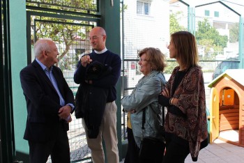 Equipamento de Infância do Bairro de Nossa Senhora da Piedade - Almada Recebe visita de Joaquim Judas que findou com autógrafos e almoço com as crianças