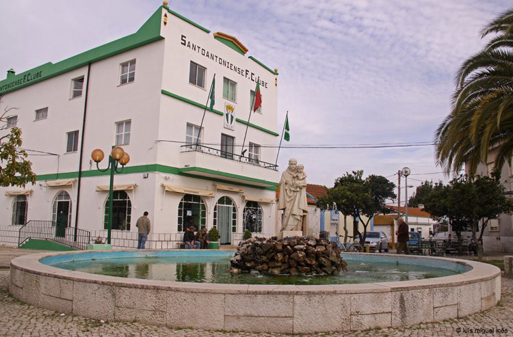 Barreiro - Cedência de exploração do bar do Santoantoniense Aberto concurso