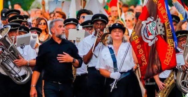 Festas do Barreiro Desfile do Movimento Associativo . 15 de agosto - 17h00