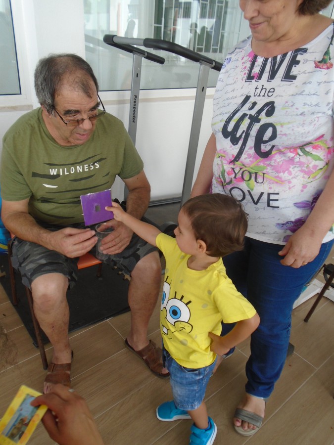 Moita - Centro dos Reformados e Idosos da Baixa da Banheira No «Dia dos Avós» viveu-se um dia em cheio